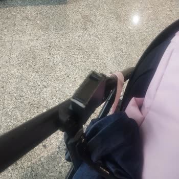 Kanz Echo Travel Bebek Arabası Aniden Kırıldı Ve Güvenlik Riski Oluştu