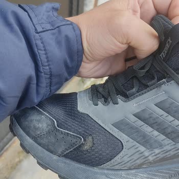 Garanti Reddi Nedeniyle Aşınan Adidas Ayakkabının Değişim Veya İade Talebi