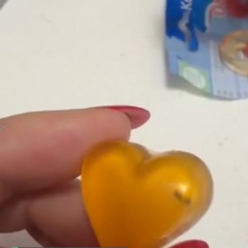 Haribo Starmix İçinden Çıkan Siyah Madde