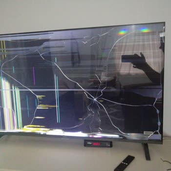 Kırık Ekranlı Televizyon Teslimatı İçin Ücretsiz Değişim Talebi