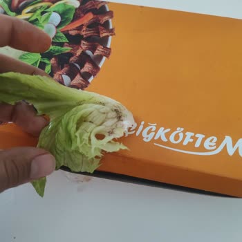 Hijyen Sorunu Ve Eksik Marul Nedeniyle Çiğköftem Şubesinde Hayal Kırıklığı