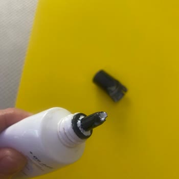 İno Beauty Güneş Kremi Kapağı Kırıldı, Kullanılamaz Duruma Geldi