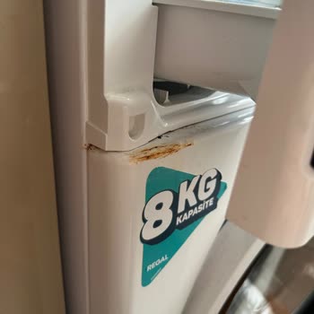 Regal Çamaşır Makinesinde Deterjan Çekmecesi Altında Paslanma Ve Ücretsiz Onarım Talebi