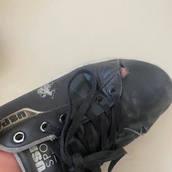 FLO Ayakkabı U. S. Polo Ayakkabılarım Kısa Sürede Yırtıldı Ve İnceleme Reddiyle Mağdur Oldum