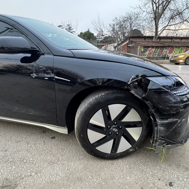 Zurich Sigorta’nın 1 Aylık Onay Gecikmesi Ve İkame Araç Temin Edilmemesi