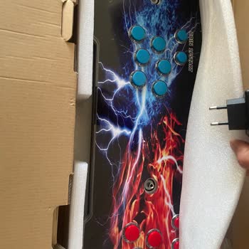 Arızalı Retro Oyun Konsolu Ve Cevapsız Müşteri Hizmetleri