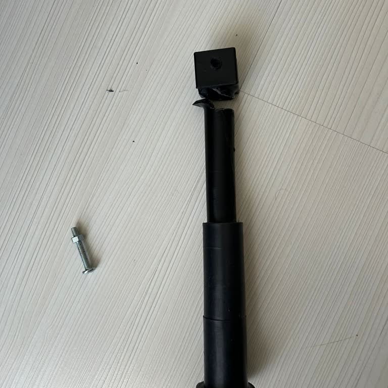 Garantili Yatağın Plastik Ayağının Tekrar Kırılması Ve Haksız Servis Ücreti Talebi