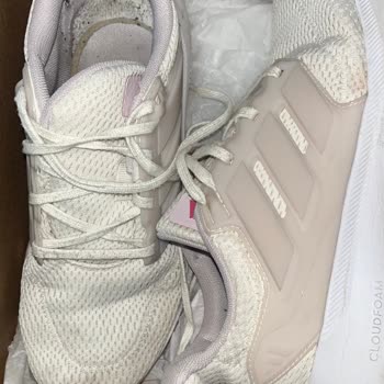 Ayıplı Adidas Ayakkabı İçin Fotoğrafla Kullanıcı Hatası İddiası Ve Değişim Reddi