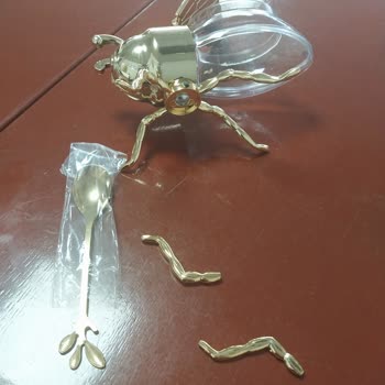 Kırık Bal Kavanozları İçin İade Ve Değişim Talebi