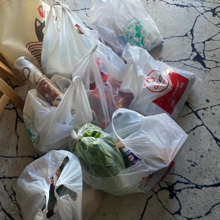 Mağaza Müdürünün Müşteriye Karşı Cevapsız Ve Saygısız Tutumu