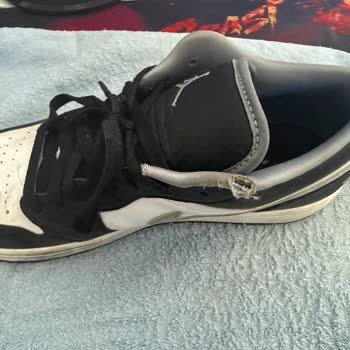 Nike Jordan 1 Low Ayıplı: İç Astarı Yırtıldı, Değişim Ve İade Reddedildi