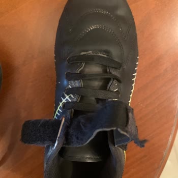 Kısa Sürede Bozulan Futbol Ayakkabısının İade Talebim Reddedildi