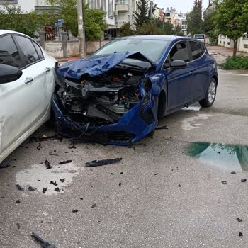 Renault Clio’da Sürücü Airbag’inin Açılmaması Güvenlik Sorunu