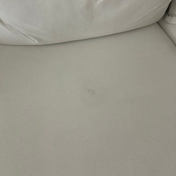 Koltuk Takımındaki Çoklu Üretim Hataları Ve Yetersiz Tamir Nedeniyle Tam Değişim Talebi