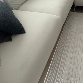 Koltuk Takımındaki Çoklu Üretim Hataları Ve Yetersiz Tamir Nedeniyle Tam Değişim Talebi