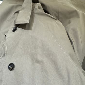 Massimo Dutti Trençkotu Üzerindeki Beyazlıklar Nedeniyle İade Ve Değişim Reddedildi