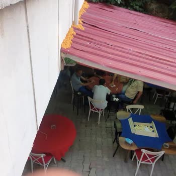 Ortak Bahçenin İzinsiz Kiralanması Ve Yetkisiz Alkol Ve Kumar Faaliyetlerine Karşı Mücadele Talebi