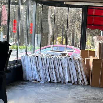 İzmir Buca Adatepe Burger King Şubesinde Hijyen Ve Düzen Sorunları