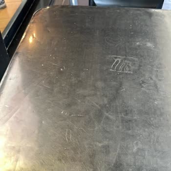 İzmir Buca Adatepe Burger King Şubesinde Hijyen Ve Düzen Sorunları