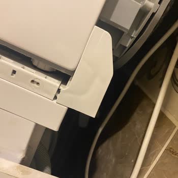 Arçelik Çamaşır Makinesindeki Tekrarlayan Arızalar Ve Banyo Hasarı Nedeniyle Değişim Talebi