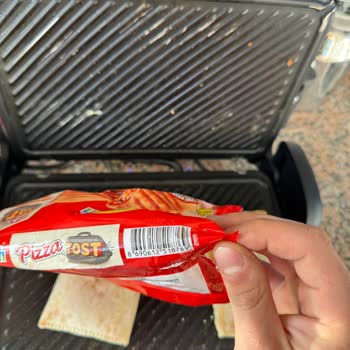 Eksik İçerikli Pizza Tostu Güvenimi Sarsıyor