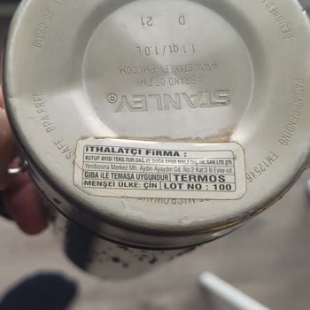 Stanley Termosun İç Zeminindeki Pas Lekesi İçin Garanti Reddi