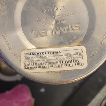 Stanley Termosun İç Zeminindeki Pas Lekesi İçin Garanti Reddi