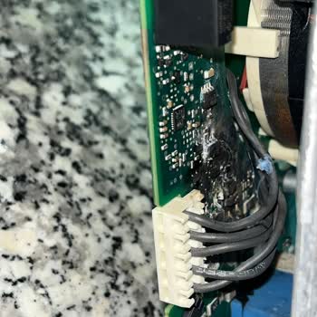 Yağmurlu Havalarda Bacadan Su Alan Kombi Sorunu Sürekli Tekrar Ediyor