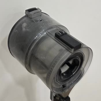 Garanti Süresindeki Kırık Süpürge Parçası İçin Ücret Talebi Ve Kalitesiz Servis