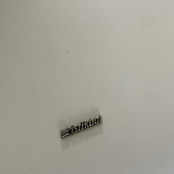 Garanti Verilen Deri Kılıflar Pul Pul Dökülüyor