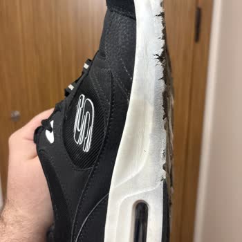 Ayakkabının Tabanı 3 Ayda Parçalandı, Gerekçesiz Red