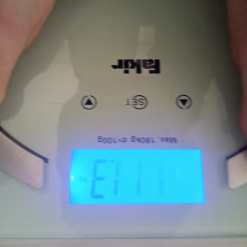 Fakir Massfit Baskül Piller Değiştirildiğinde Hata Veriyor Ve Rastgele Sayılar Gösteriyor