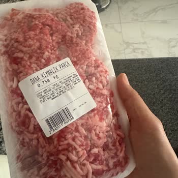 Aşırı Yağlı Ve Uygunsuz Parçalı Dana Kıyma Ürünü Kalite Sorunu