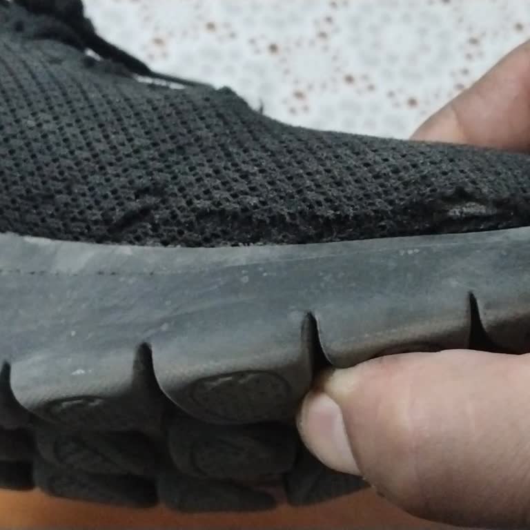 Olka Marka Ayakkabısında Bir Hafta İçinde Yırtılma Ve Garanti Reddi