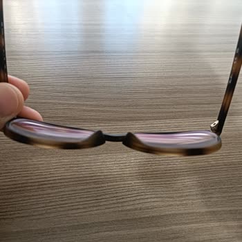 Atasun Optikte Rayban Gözlükte Çerçeve Ve Cam Uyum Sorunu