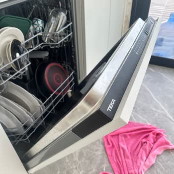 Teka Yetkili Servisin Hatalı Montajı Ve Su Kaçaklıktan Kaynaklanan Büyük Hasar