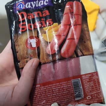 BİM'den Gelen Aytaç Dana Sosisinde Küflenmiş Ürün