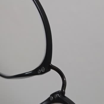 Slazenger Gözlüğünün Kısa Sürede Çerçeve Ve Sap Arızaları