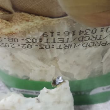 Tarhanada Kuş Dışkısına Benzeyen Yabancı Madde Tespit Edildi