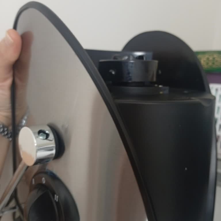 Kiwi Katı Meyve Sıkacağı Kısa Sürede Arızalandı Ve Ücret İadesi Talep Ediyorum