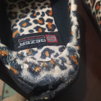 Gezer Terliklerde Taban Patlaması Ve Kalite Sorunu