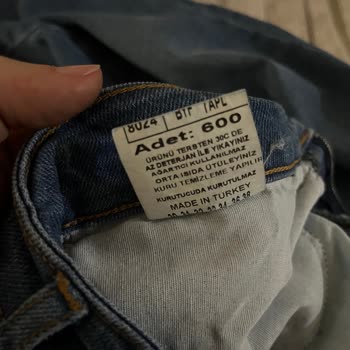 Yanıltıcı Aynı Beden Farklı Kumaş Ve 400 TL Kargo Ücreti