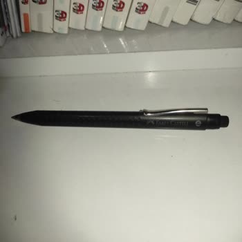 Faber Castell Grip 2011 Kalemin Arka Kapağı Yedek Parça Bulunamıyor