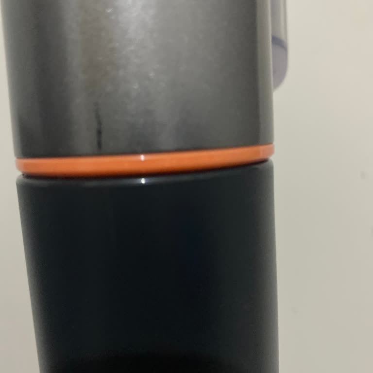 Üç Ayda Çatlayan Philips Süpürge İçin Ücretsiz Değişim Talebi