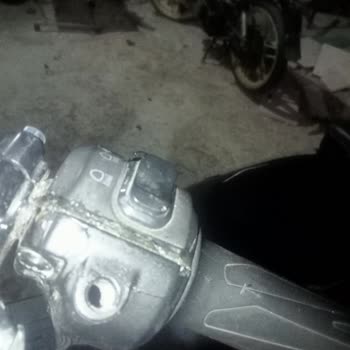 Falcon 8500 Elektrikli Motorun Sol Sinyali Çatlak Ve Akü Ömrü Kısa