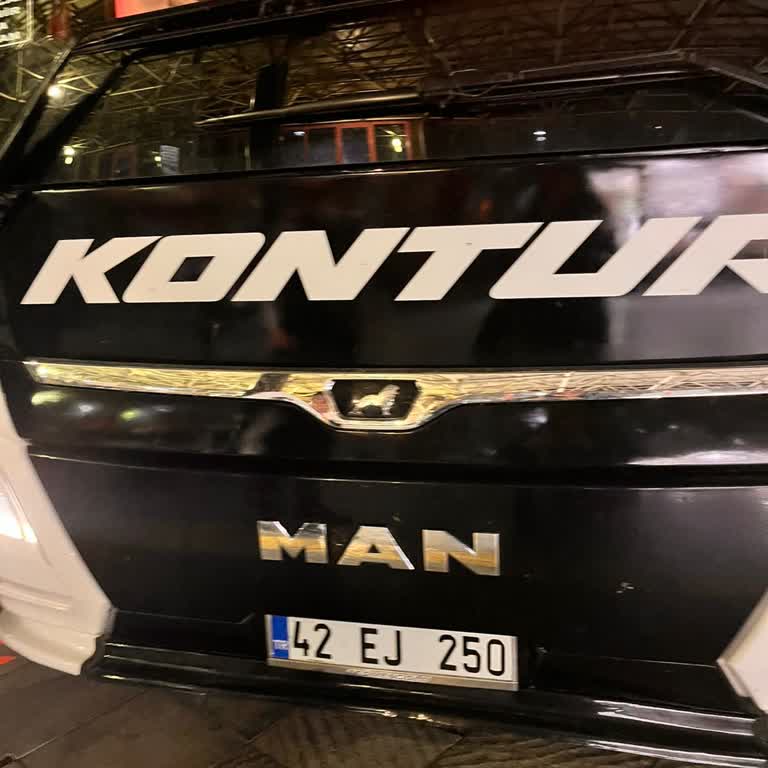 Rahatsız Edici Yaklaşım Ve Açıklama Yapmadan Araç Değiştirme