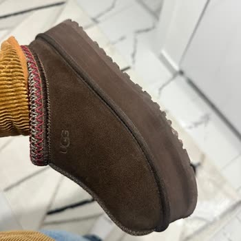 Ugg Tazz Slipper’da Hızlı Renk Ayrımı Ve Müşteri Hizmetlerinden Yanıtsızlık