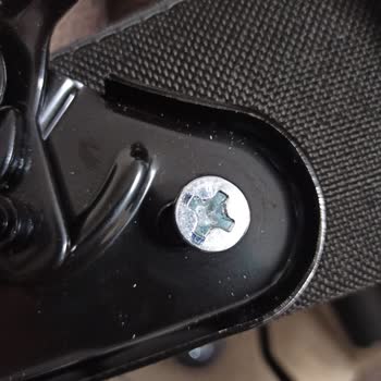 XPrime Titan Koltuğunda Hatalı Kaynaklı Tekerlek Yuvası Ve Uyuşmayan Vidalar Montajı Engelliyor