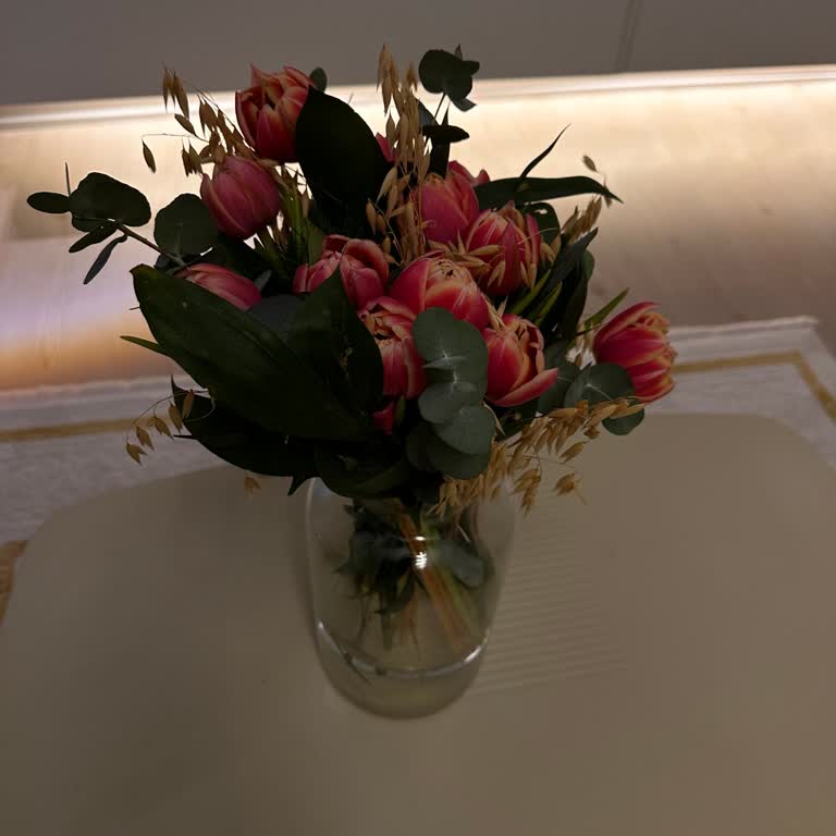 İlan Edilen Görselle Uyuşmayan Küçük Ve Soluk Çiçek Teslimatı