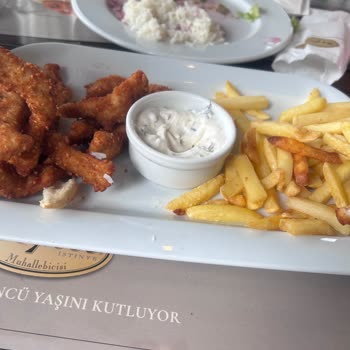 Zeynel Kentpark Şubesinde Eksik Ve Kalitesiz Yemek, Kaba Müdür